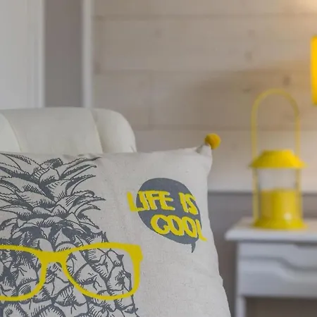 Bed & Breakfast Les Pieds Dans L'eau 3*