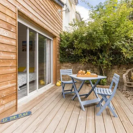 Les Pieds Dans L'eau 3*