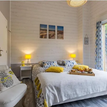 Les Pieds Dans L'eau 3* Merville-Franceville-Plage