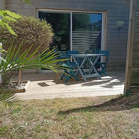 Bed & Breakfast Les Pieds Dans L'eau 3*