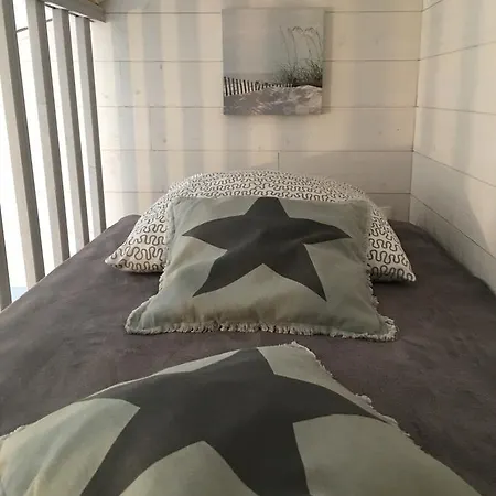 Les Pieds Dans L'eau Bed & Breakfast Merville-Franceville-Plage