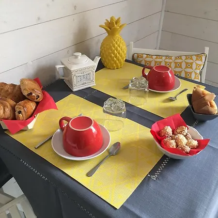 Les Pieds Dans L'eau 3* Merville-Franceville-Plage