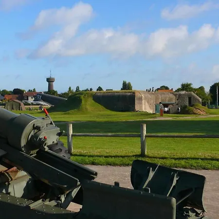 Les Pieds Dans L'eau 3*