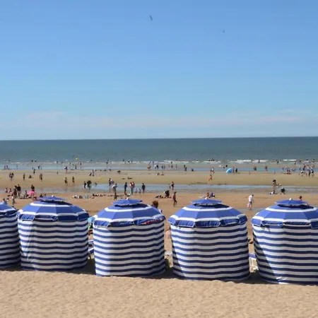 Les Pieds Dans L'eau