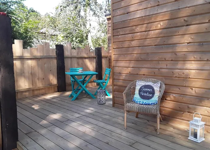 Les Pieds Dans L'eau