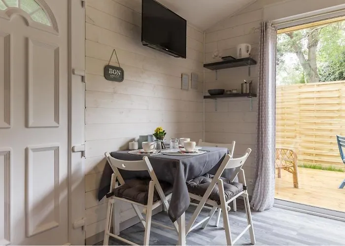 Les Pieds Dans L'eau 3* Merville-Franceville-Plage