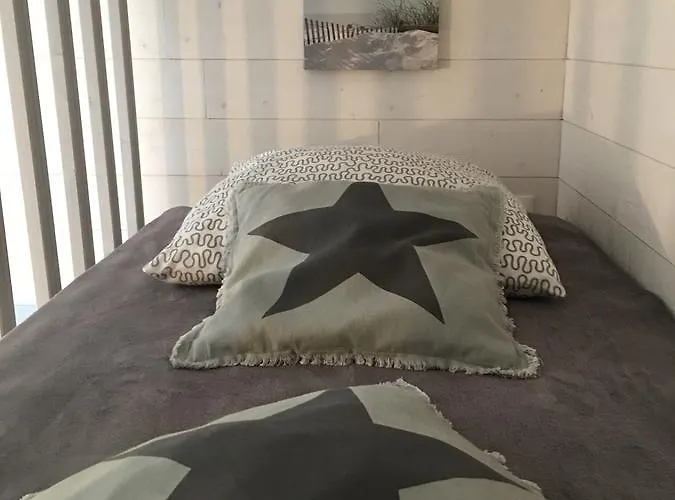 Les Pieds Dans L'eau Alojamento de Acomodação e Pequeno-almoço Merville-Franceville-Plage