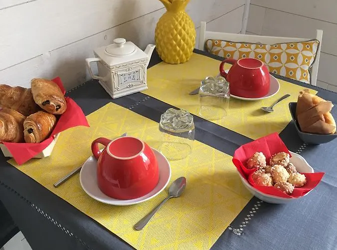 Les Pieds Dans L'eau 3* Merville-Franceville-Plage