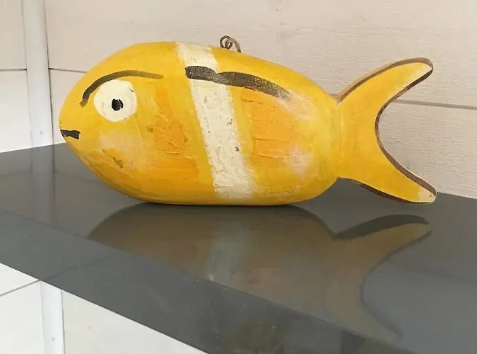 Les Pieds Dans L'eau 3*