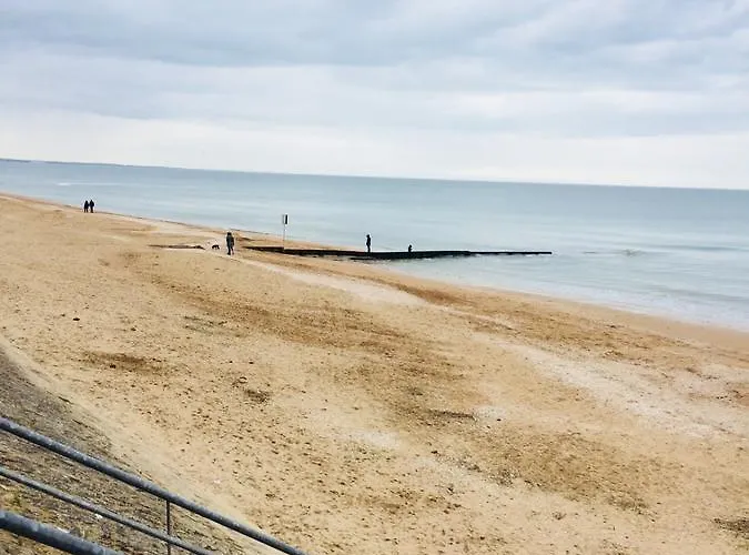 Les Pieds Dans L'eau 3*